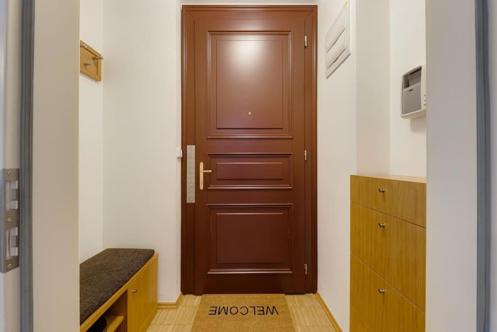 Deluxe Suite In Prime Location Prague Exterior photo