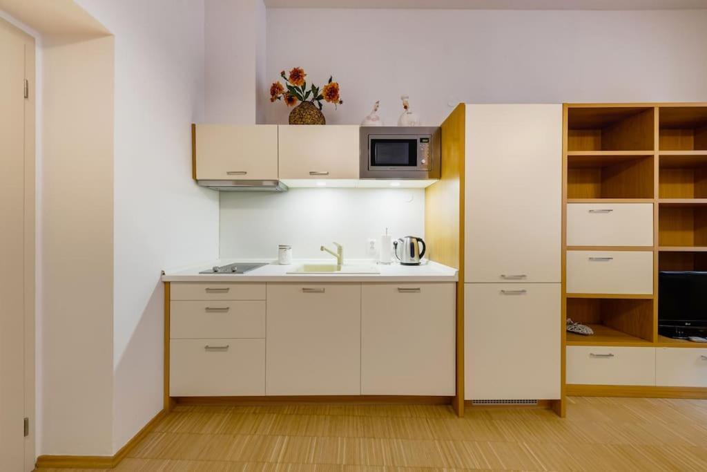 Deluxe Suite In Prime Location Prague Exterior photo